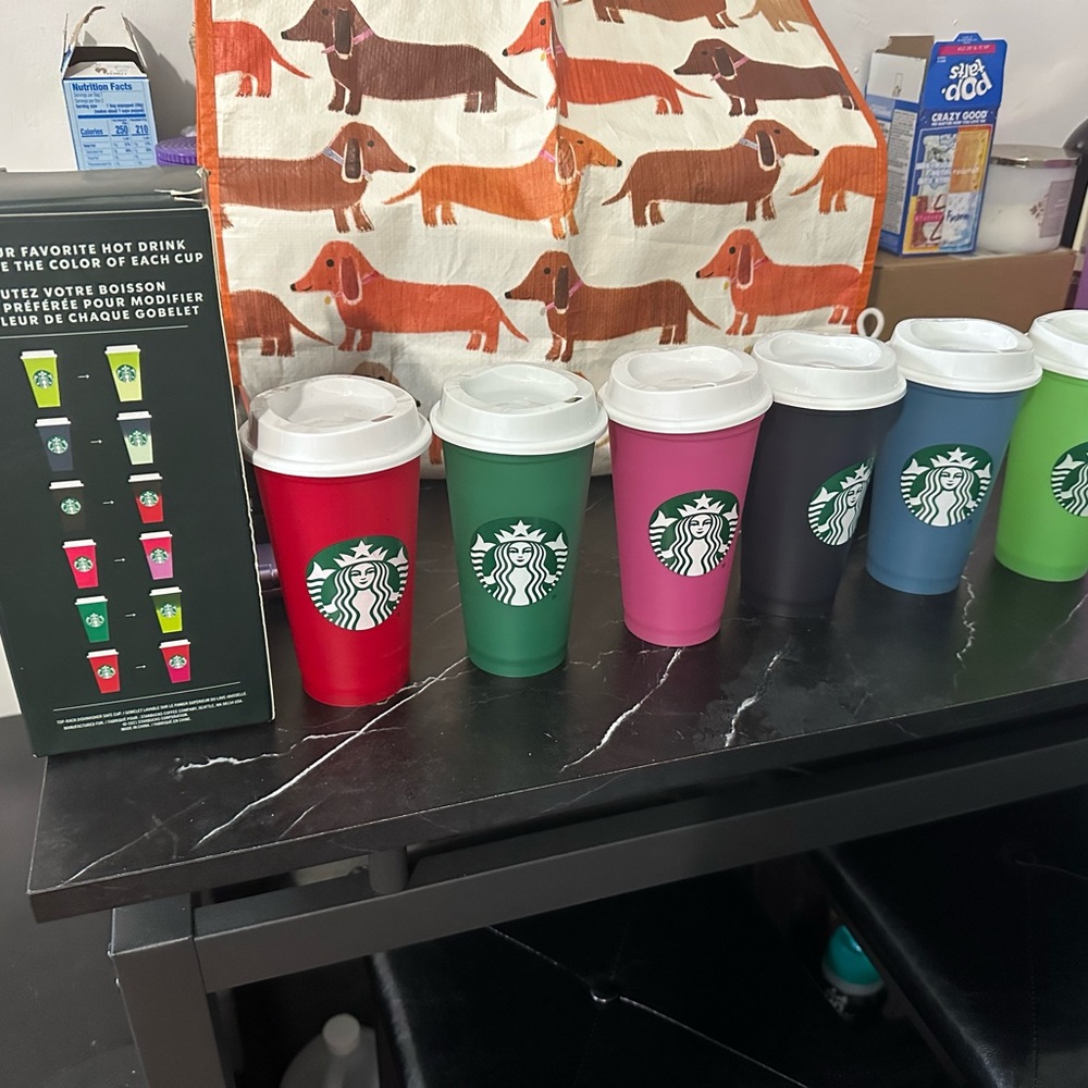 Starbucks plastic Vibrant Reusable color changing hot Cup Collection